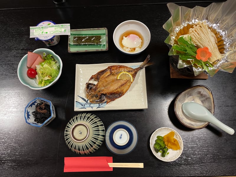 淡路島の民宿の愛ランドふじ本の朝食写真